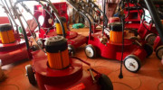 Lona Lawn Mowers