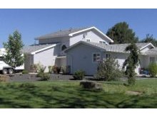 Large front yard in Meridian